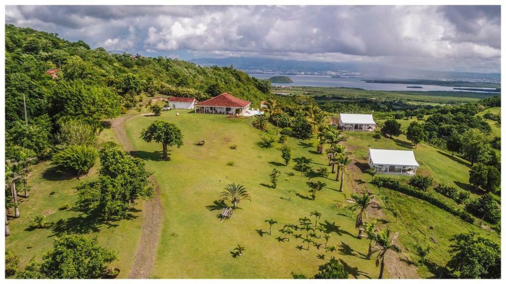 Villa 1 De Standing 80M2 Avec Piscine Et Vue Imprenable Sur La Mer Et Sur La Campagne Riviere-Salee Esterno foto